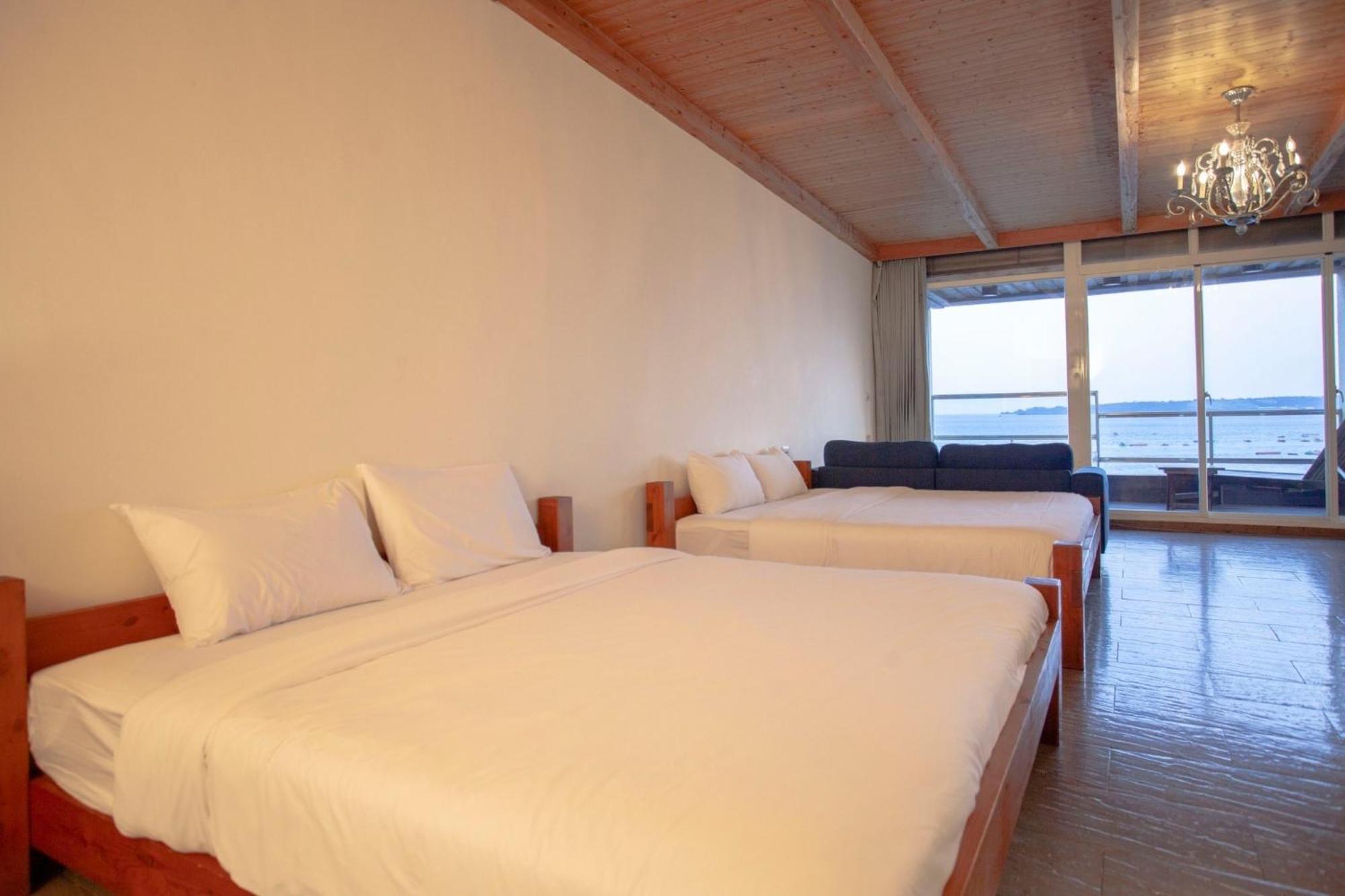 Far Falla Hotel Nanwan Exteriör bild
