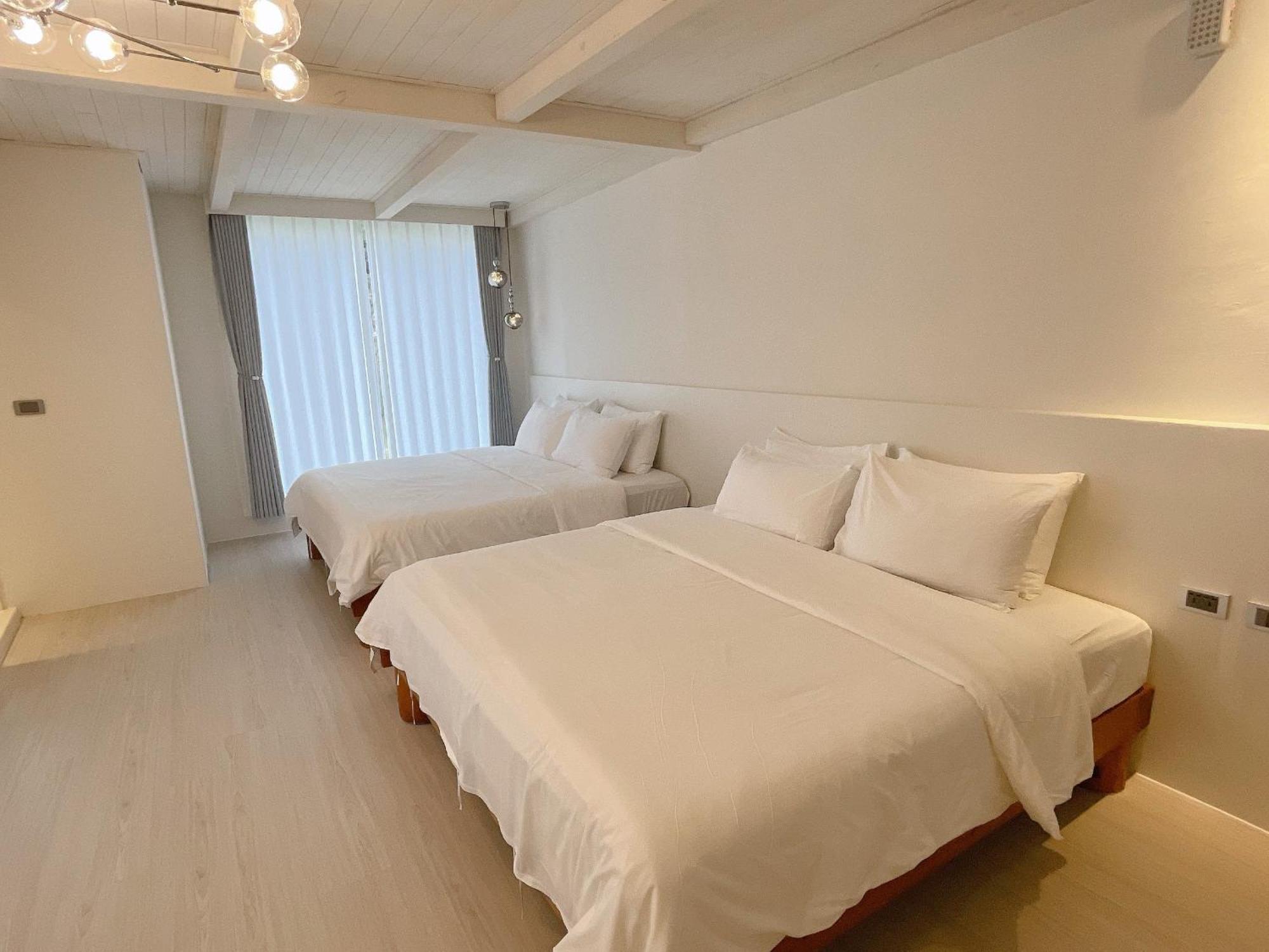 Far Falla Hotel Nanwan Exteriör bild